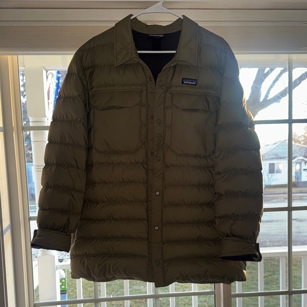 Patagonia Men's Green Puffer Jacket